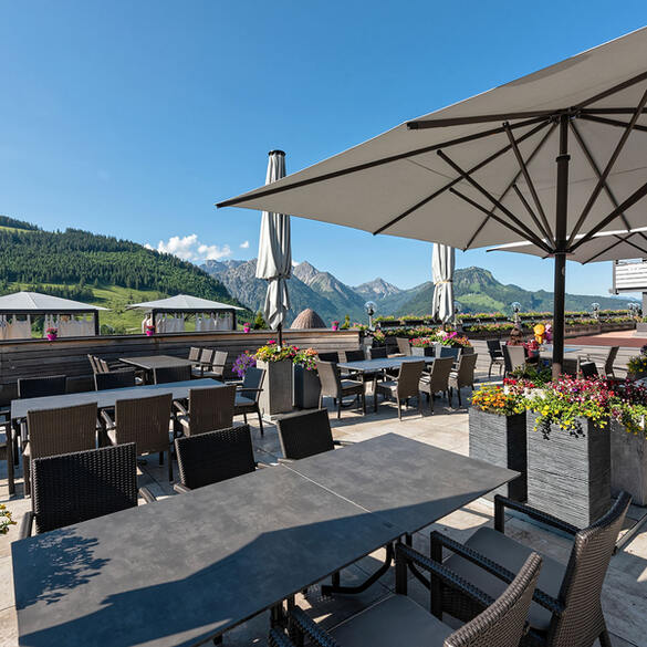 restaurant14-sonnenterrasse-_toni-seppi__c_01