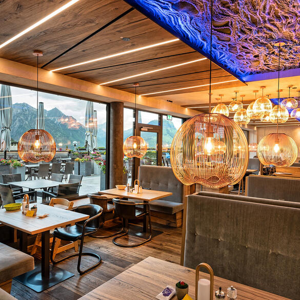 restaurant12-_toni-seppi__c_01
