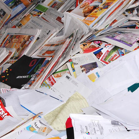 Müllabfuhr schlägt Alarm: Papier- und Kartonmüllberge werden in Augsburg immer höher