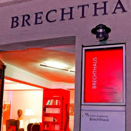 "Bier mit Bert!" - Start ins Augsburger Brechtfestival