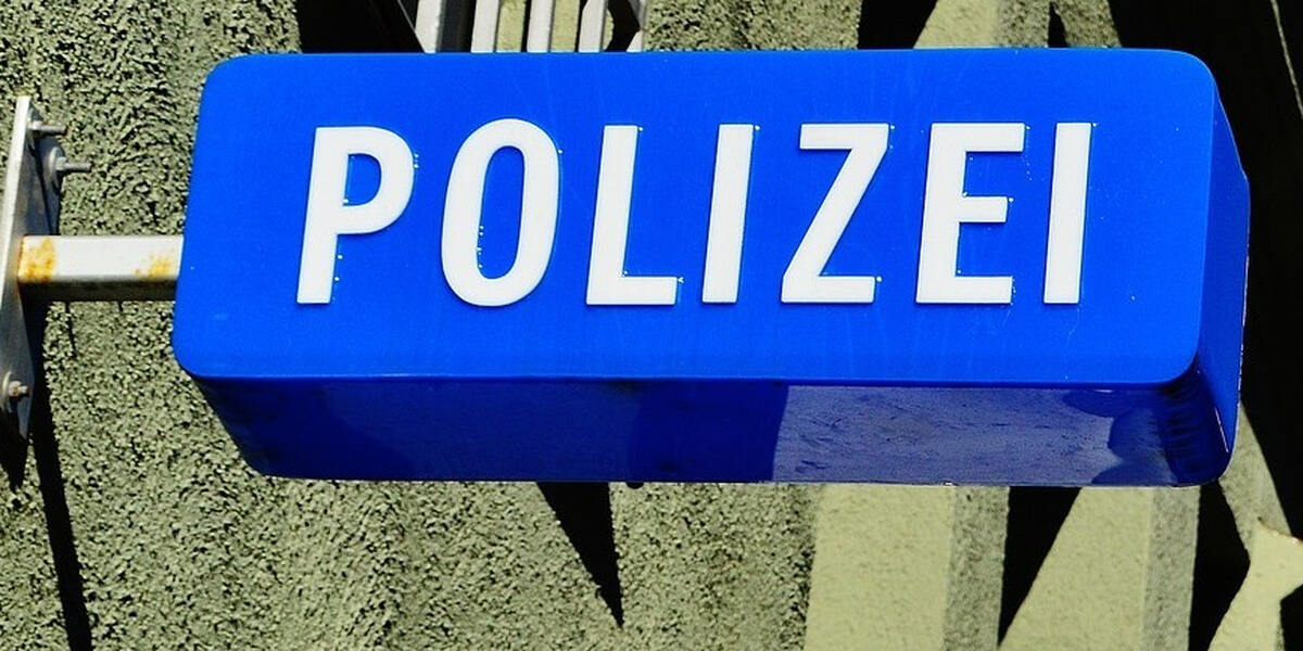 Gestürzt oder überfallen? Frau aus Pöttmes gibt Rätsel auf
