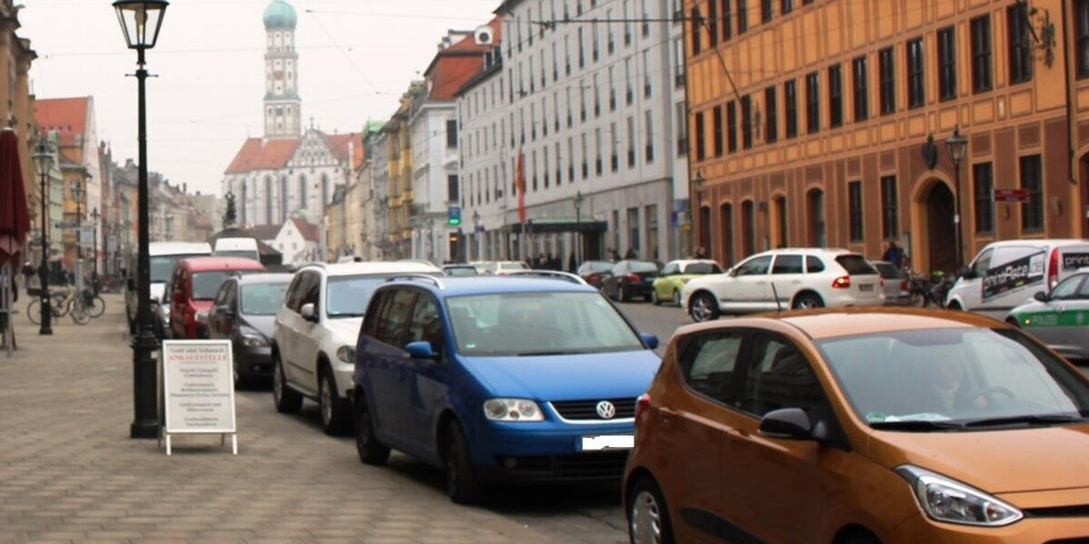 Verkehrsversuch gestartet: Feiermeile in Augsburg ist jetzt Fußgängerzone
