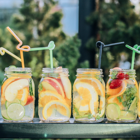 Cheers, Chin Chin und Salute: die Sommerdrinks 2023