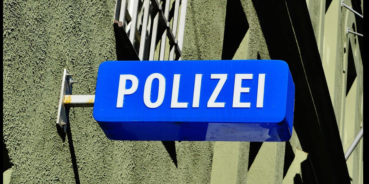 Gefährliches Straßenbahnsurfen in Königsbrunn