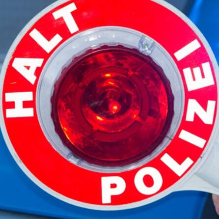 Augsburg: Fahndung nach Rennradfahrer