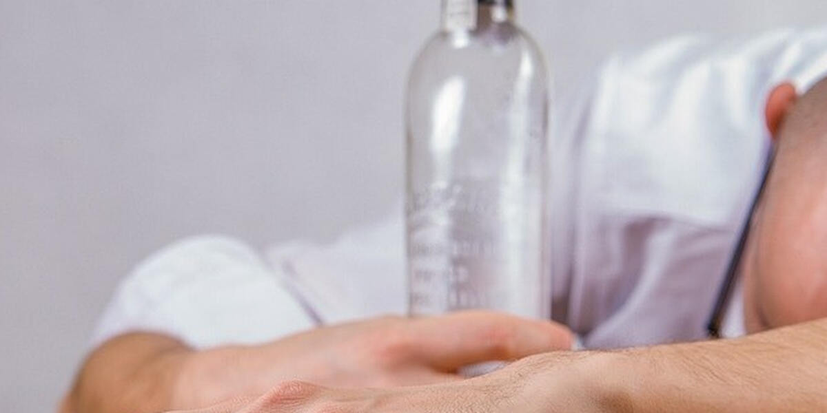 Im Landkreis Augsburg wird an Minderjährige auch Schnaps verkauft