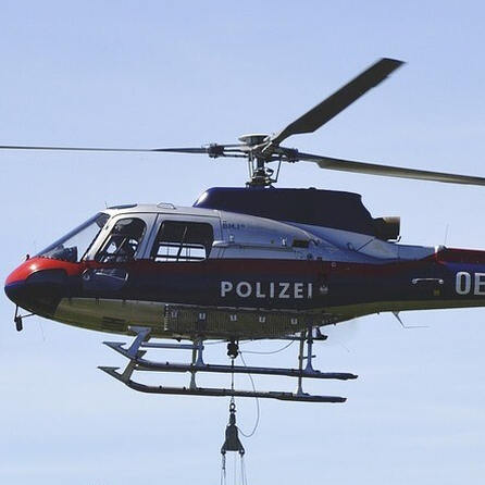 20-Jähriger blendet Polizeihubschrauber während Einsatz am Lech in Augsburg