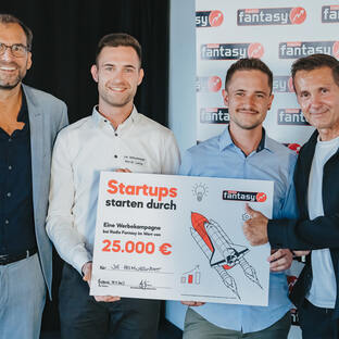 0087-startups_starten_durch--05188_c_1