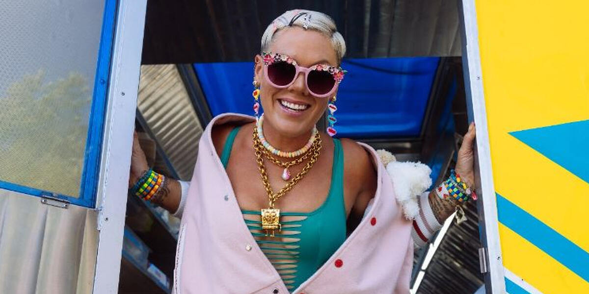 Pink will verbotene Bücher verschenken