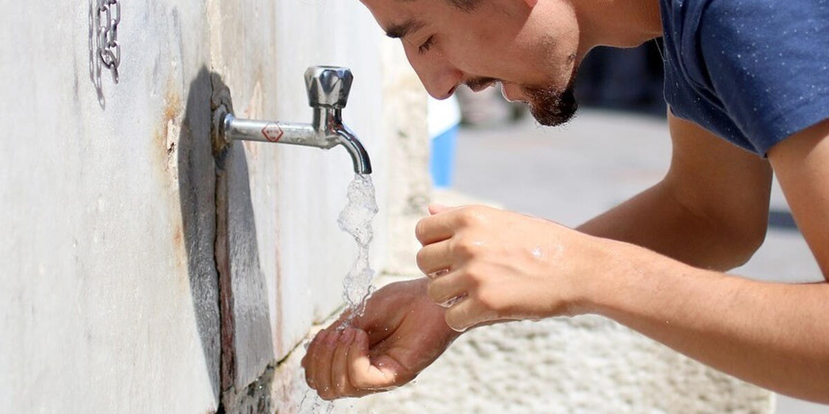 90 Euro jährlich mehr für eine Familie - Aichach erhöht ab 2024 die Wasserkosten