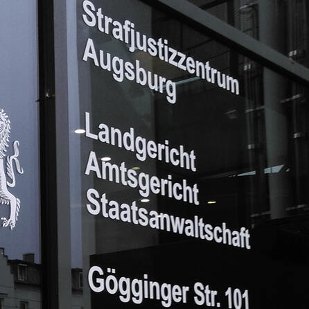 Mutmaßlicher Steinewerfer von der B2 steht vor Gericht