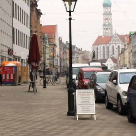 Augsburger Feiergäste müssen weiterhin auf Alkohol-To-Go zu bestimmten Zeiten verzichten