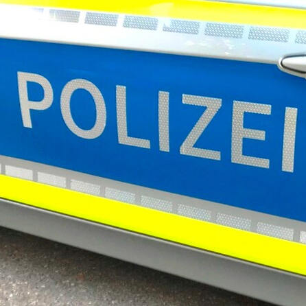 Nach heftigem Streit in Augsburg wird nach Täter gesucht - Opfer schwebt in Lebensgefahr