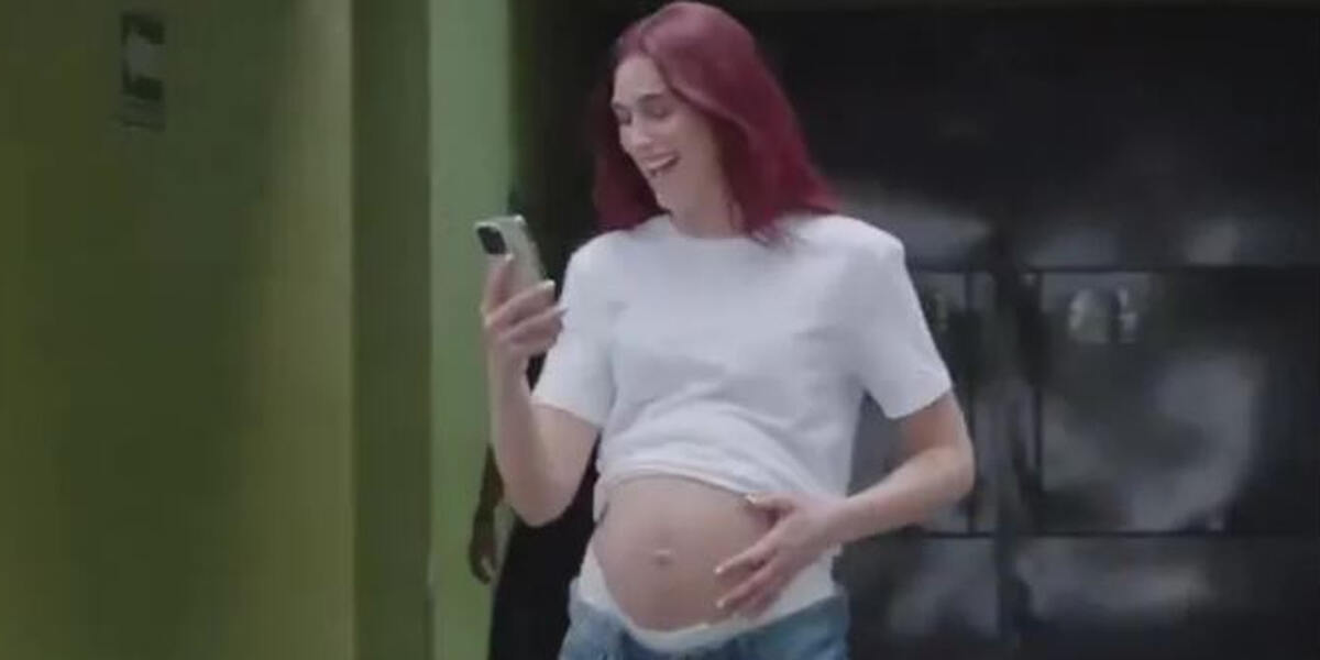 Schockmoment oder Scherz? Dua Lipa mit falschem Babybauch