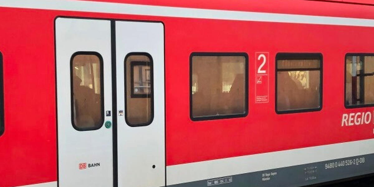 Zugklos außer Betrieb: Mann zieht bei Donauwörth zweimal die Notbremse