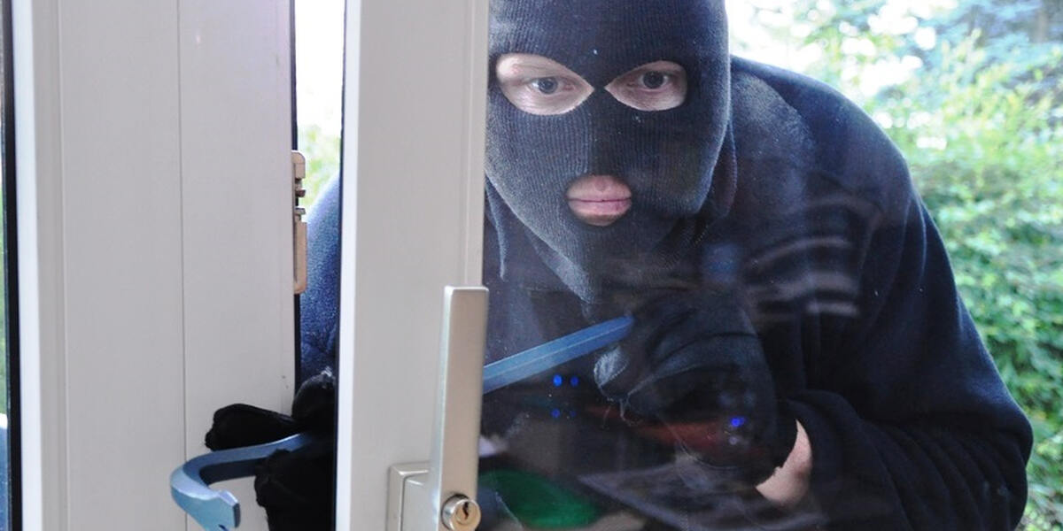 32-Jähriger wegen Wohnungseinbrüchen vor Gericht
