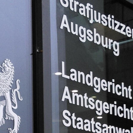 Nudelholz-Drama vor Gericht in Augsburg - 36 Jahre alter Ehemann angeklagt