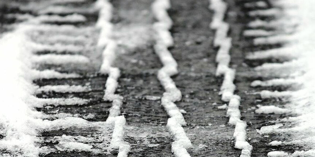 Wintereinbruch im Allgäu sorgt für rund 80 Verkehrsunfälle - Augsburg kommt glimpflich davon