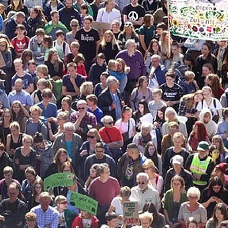 Mögliche Demos am 1.Advent: Österreichischer Rechtsextremist kommt nach Augsburg