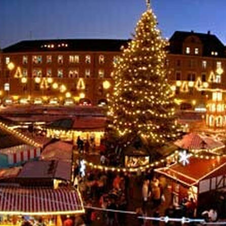 Augsburgs Groß-Christbaum darf bis Anfang März stehenbleiben