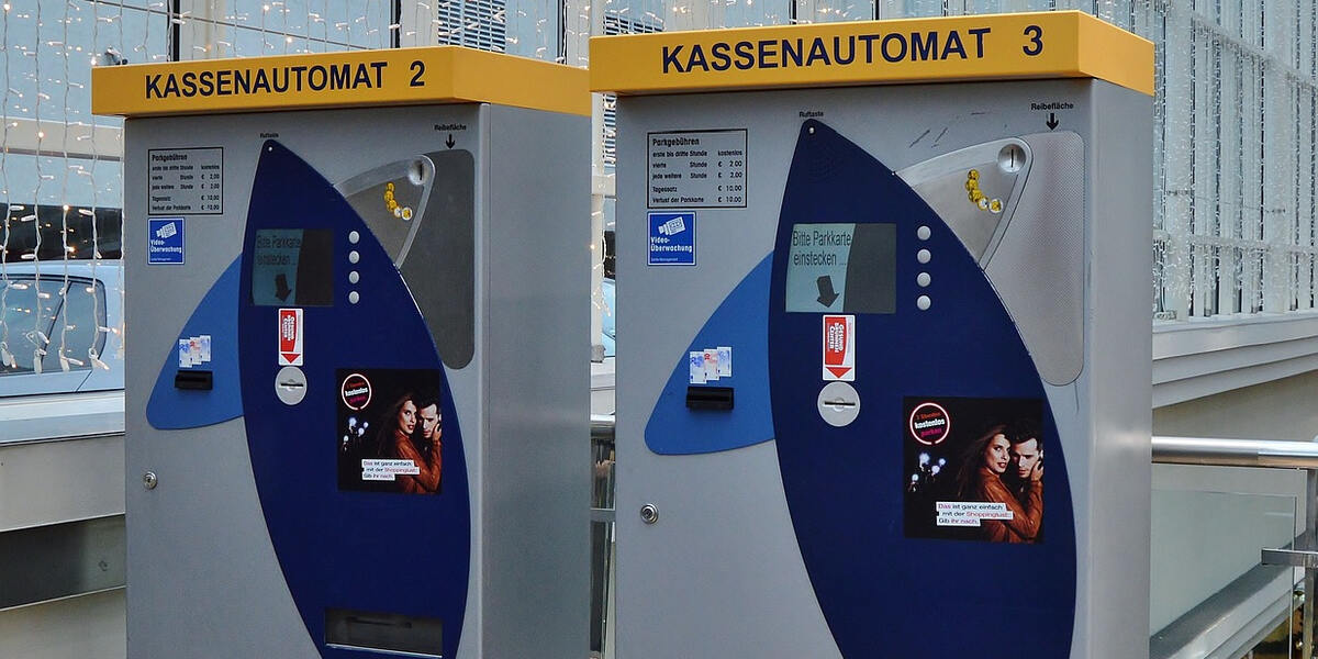 Achtung: Falsche QR-Codes an Parkautomaten in Augsburg!