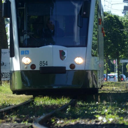 Von Kö zum Kö - Erfolgreiche Testfahrt der Straßenbahnlinie 3