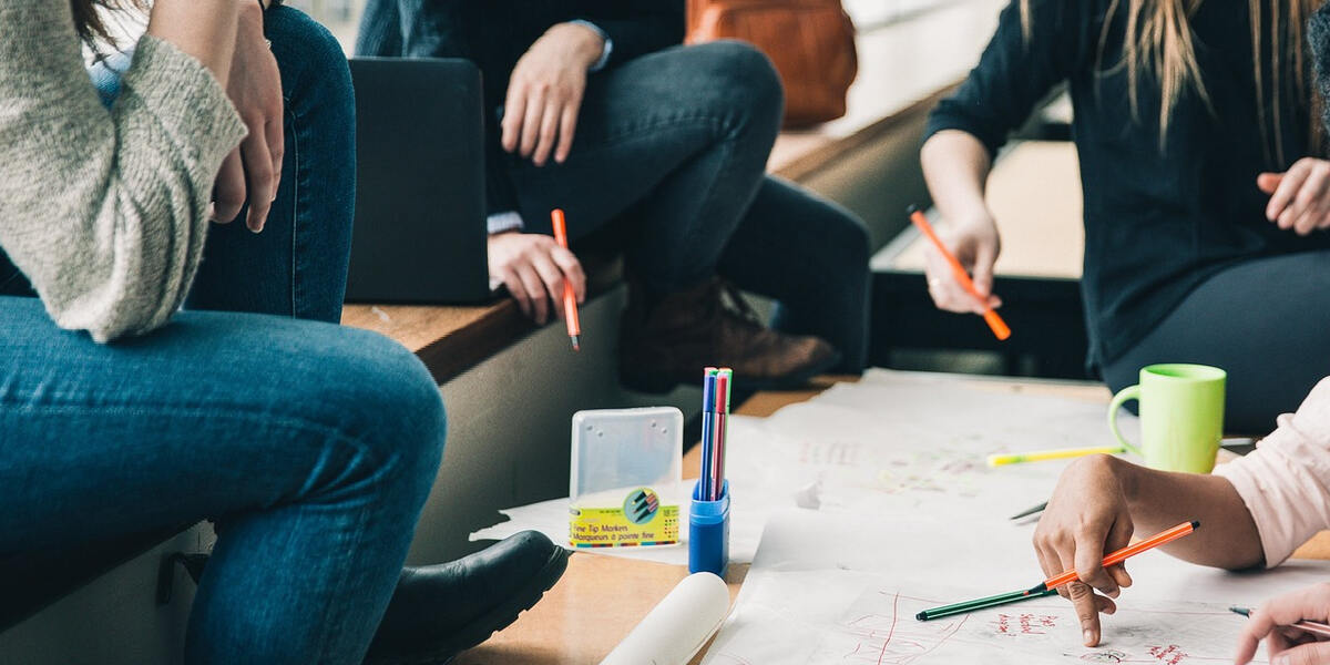 Realschule in Augsburg startet mit innovativem Projekt - Schüler sollen künftig eigenständig Lernhinhalte entscheiden