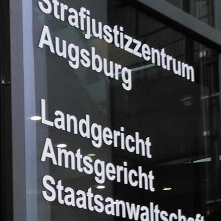 Prozess in Augsburg: Bandenbetrug im großen Stil