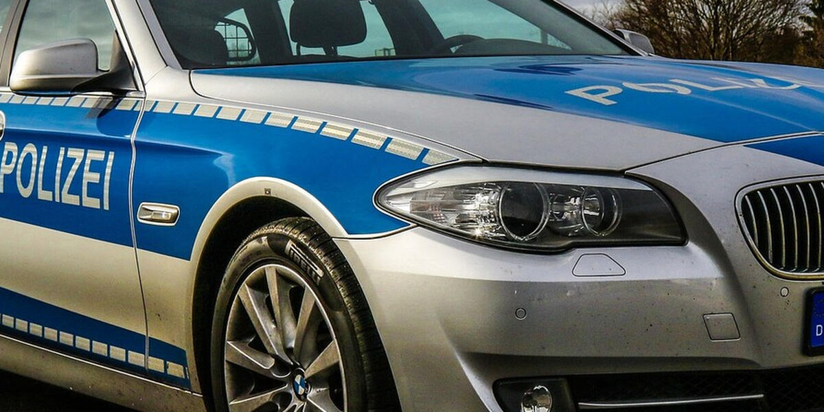 Unbekannter klaut Minibagger in Kissing - Friedberger Polizei erbittet Zeugenhinweise