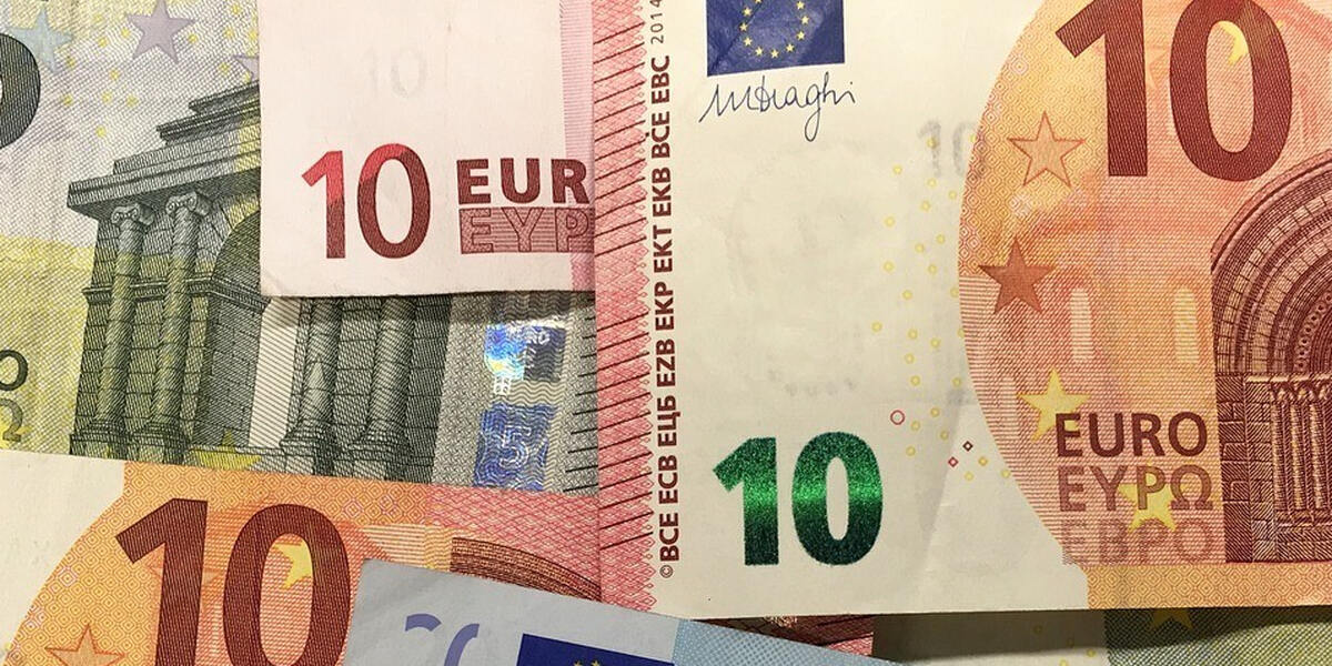 Lindau bearbeitet den Schuldenberg