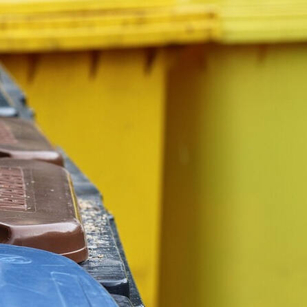 Neusäß: Nicht offizielle gelbe Tonne zum Kauf angeboten