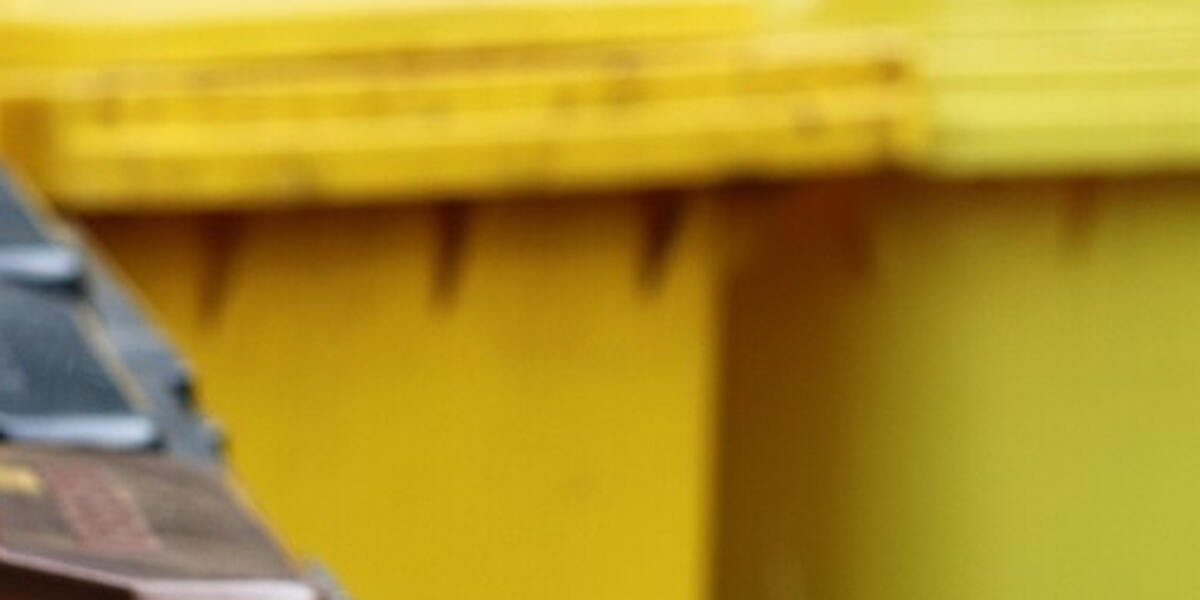 Neusäß: Nicht offizielle gelbe Tonne zum Kauf angeboten