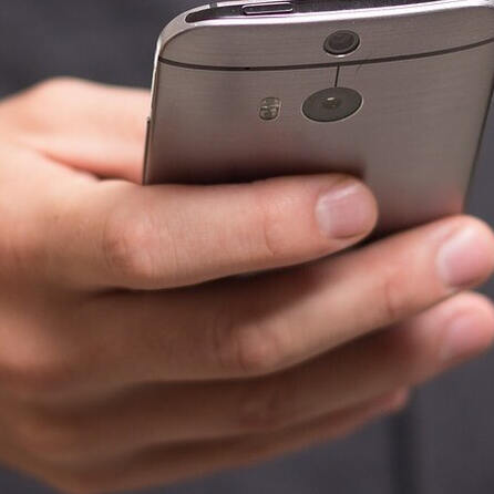 Neue Masche bei Telefonbetrug: Älteres Ehepaar aus Allmannshofen um viel Geld gebracht