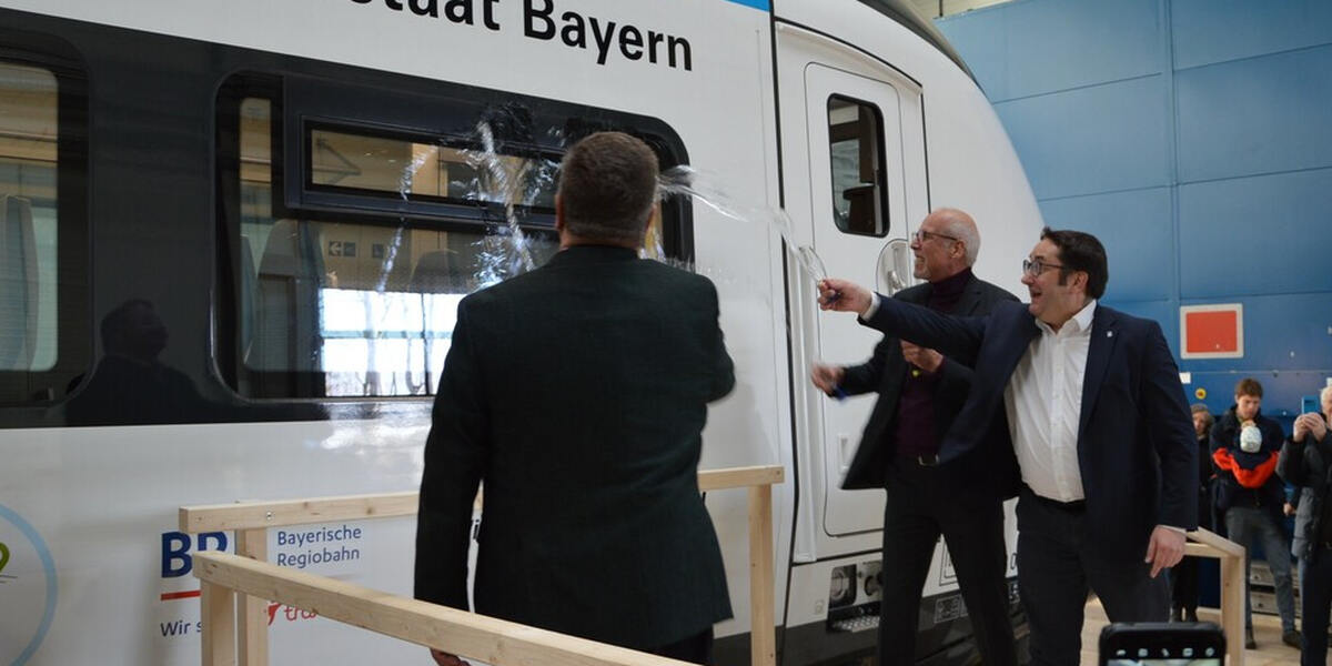 Doch kein Wasserstoff: Bayern elektrifiziert die Bahnstrecken ins Allgäu