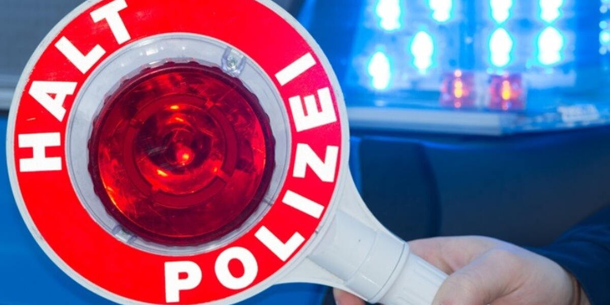 Dreister 16-Jähriger aus dem Kreis Augsburg fährt nachts unter Drogen mit Auto