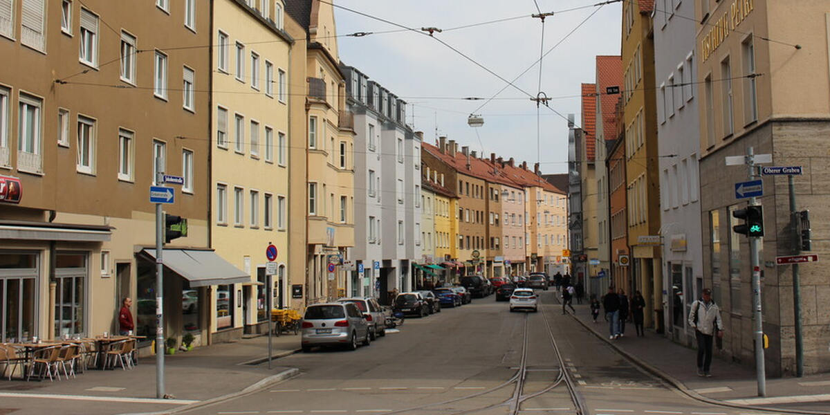 Grüner, ruhiger und sicherer: Augsburger Jakoberstraße soll aufgemöbelt werden