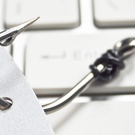 Schüler aus Königsbrunn missbraucht die Daten einer Mitschülerin für Internetkriminalität