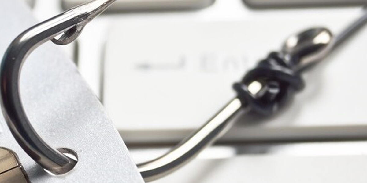 Schüler aus Königsbrunn missbraucht die Daten einer Mitschülerin für Internetkriminalität