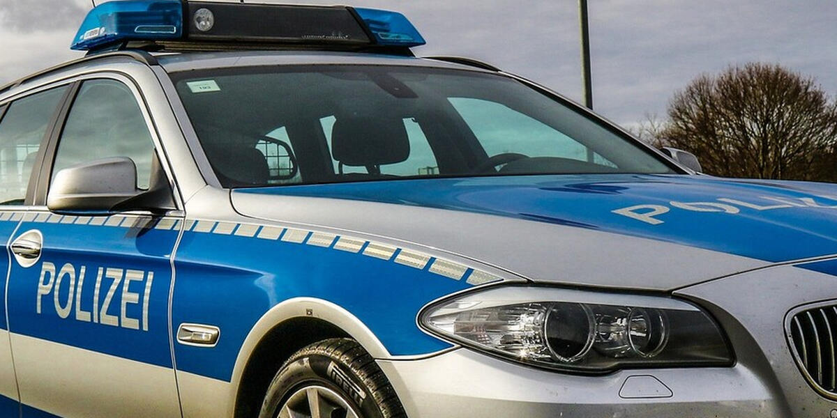 17-Jähriger im Kreis Augsburg flüchtet mit 40 km/h und Drogen im Blut vor Polizei