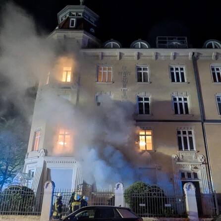 Großeinsatz wegen Kellerbrand in Augsburger Völkstraße