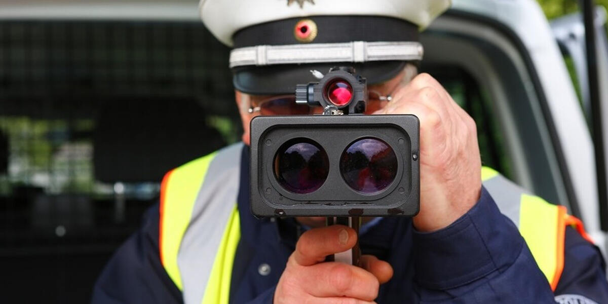 Autofahrer mit 127 km/h in Friedberg geblitzt