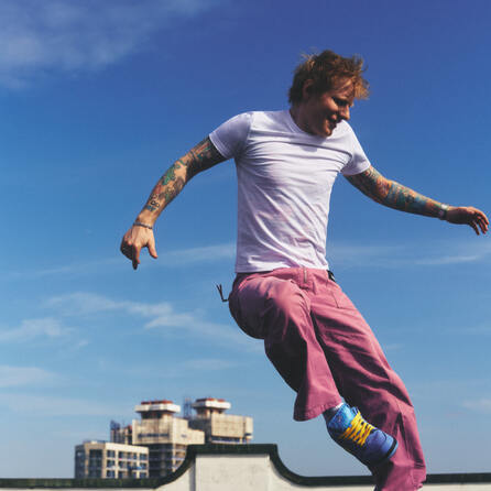 Ed Sheeran nennt Snoop Dogg seinen "Azizizzle"
