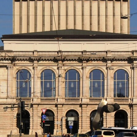 Staatstheater Augsburg verkauft seine alten Sessel