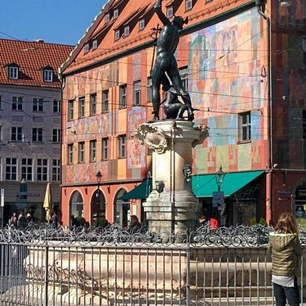 Bundeswehr-Infomobil in Augsburg auf dem Moritzplatz