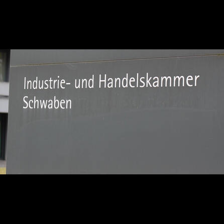 Frühjahrsumfrage der IHK Schwaben in Augsburg: Es geht etwas aufwärts