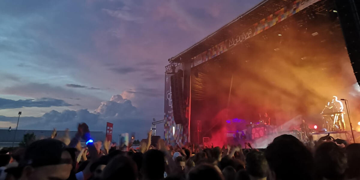 Modular Festival 2025: Mit Bus, Bahn und Bike stressfrei ans Gaswerk