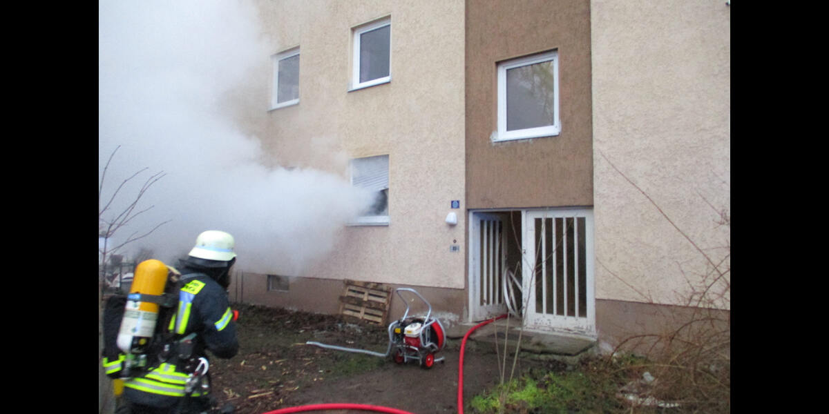 Schwerverletzter nach Wohnzimmerbrand in Augsburg