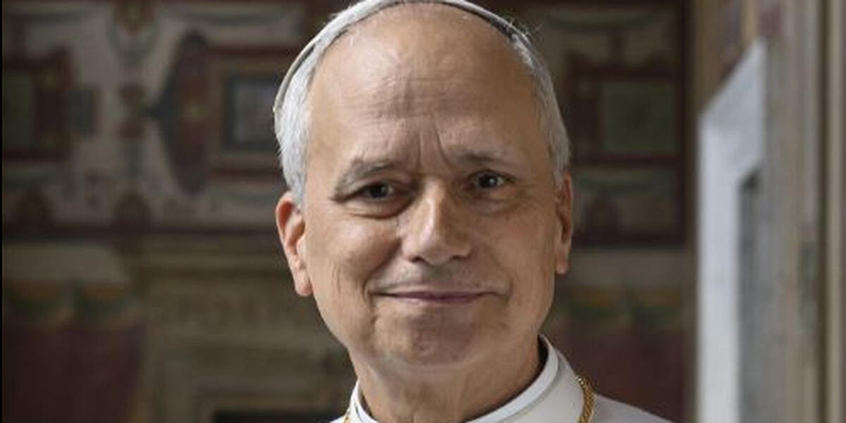 Unerwartete Verwandtschaft: Papst Leo XIV und die Popstars