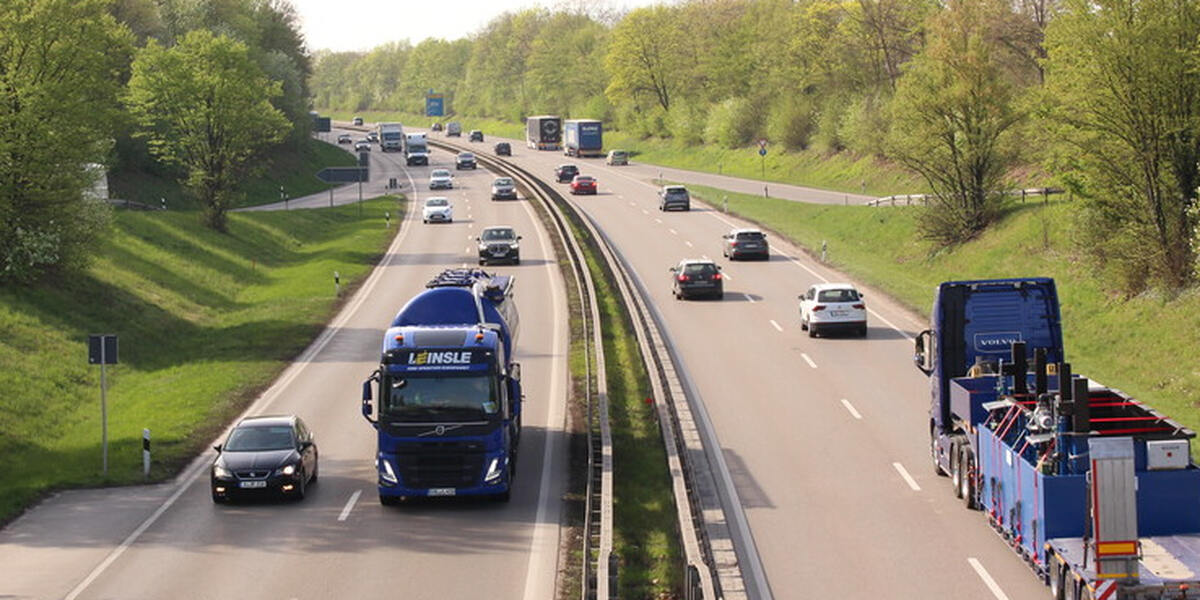Neues Wegeleitsystem in Augsburg verbessert Verkehr bei Großveranstaltungen an Messe und WWK-Arena