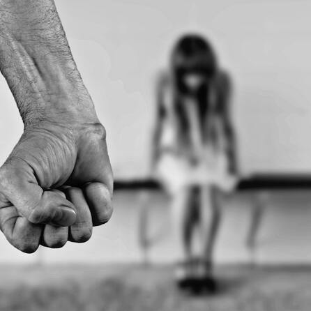 Augsburg geht neue Wege im Kampf gegen sexualisierte Gewalt - Uniklinik bietet anonyme Spurensicherung.